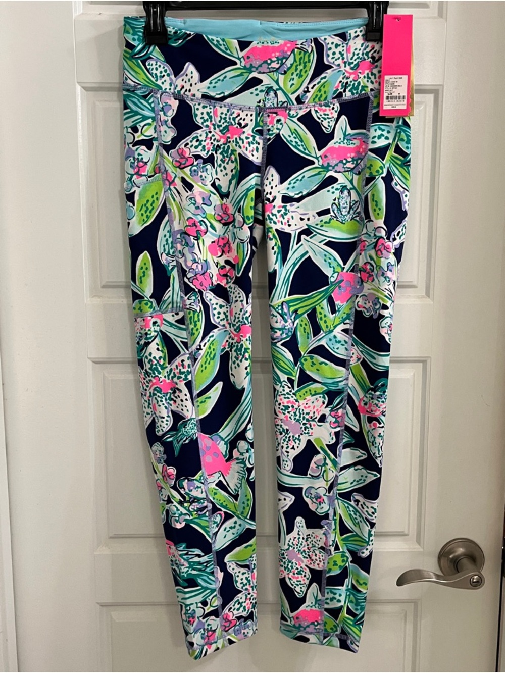 NWT Lilly Pulitzer Weekender Midi Leggings in Bright Navy Sway This Way Size M